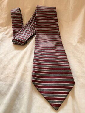 Brooks Brothers Vintage Mens Red/Black/Silver/Gray Horizonal Striped Silk Tie